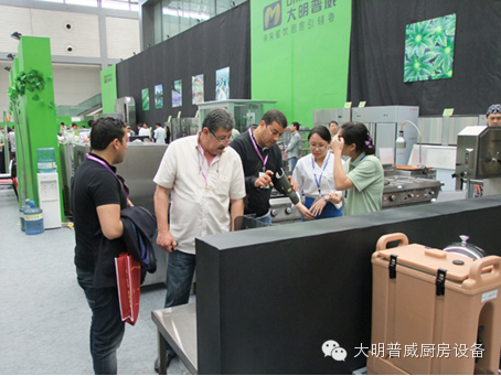 外賓參觀 外賓參觀